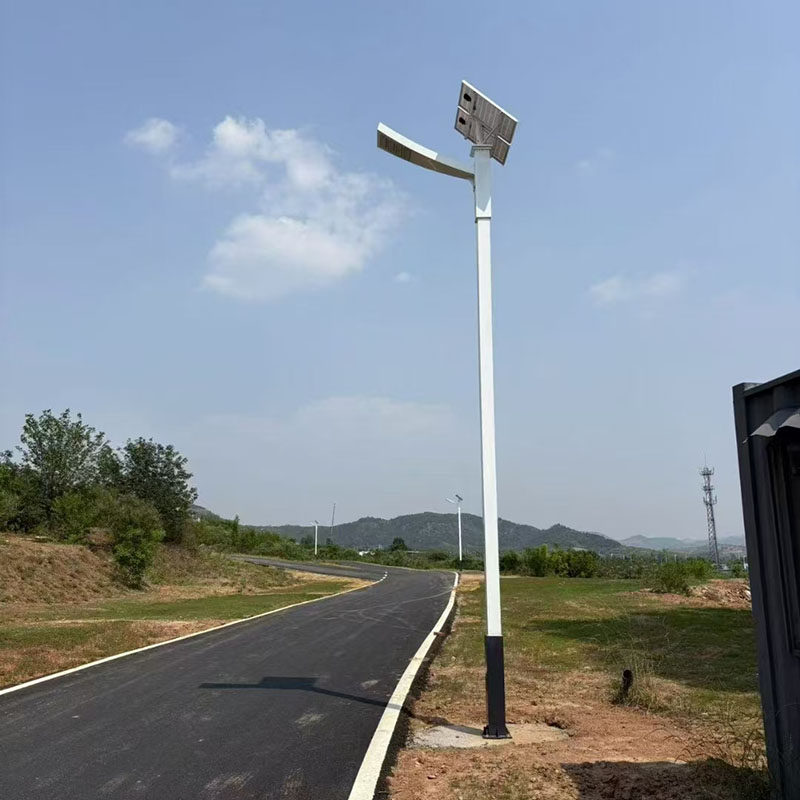 吐鲁番公园太阳能路灯生产厂家